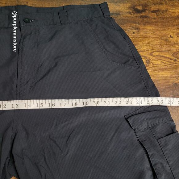 Under Armour Rip Stop Cargo Shorts 38 Measures 36 Embroidered Logo Navy Gorpcore - Picture 8 of 12